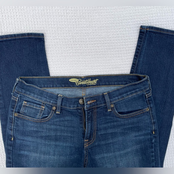 Old Navy Women's Straight Leg Jeans - Dark Blue Sweetheart Denim Size 8 - Picture 2 of 6